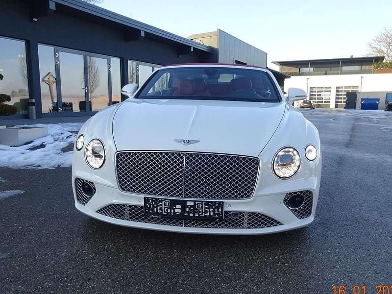 Weiß Gebraucht 2019 Bentley Continental GT Convertible Mulliner Cabrio | € 284.000 - Bild 1/4