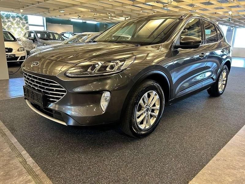 Grau Gebraucht 2020 Ford Kuga Titanium SUV | € 15.999 (Fairer Preis) - Bild 1/4