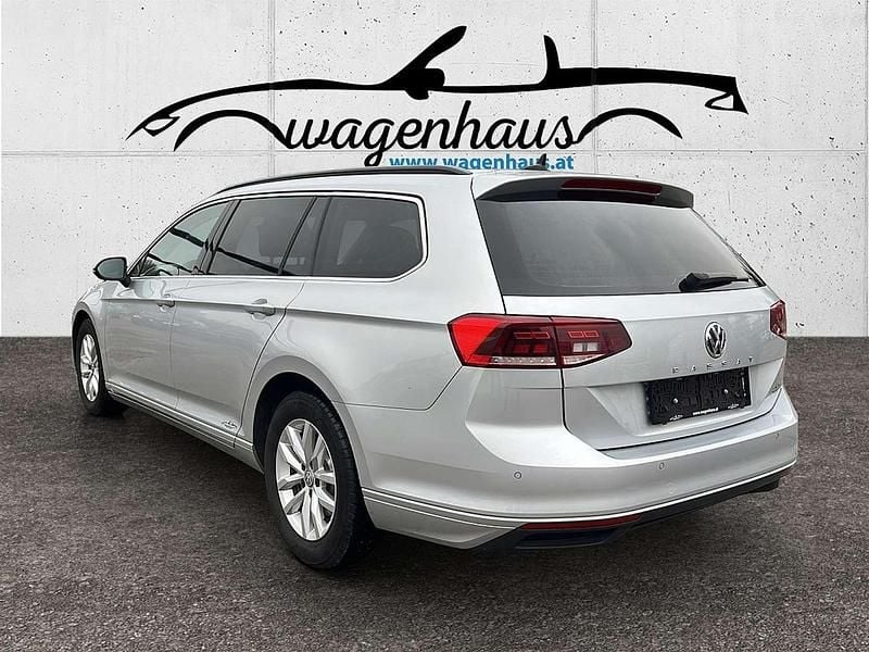Gebraucht VW Passat Business 150 PS (110 kW) 2020 Silber Kombi