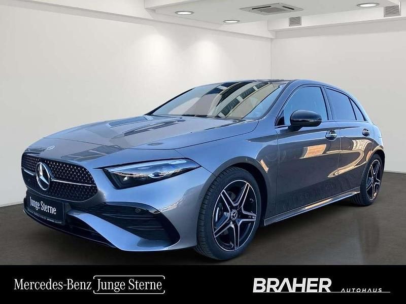 Gebraucht Mercedes A180 AMG line 116 PS (85 kW) 2025 Grau Limousine