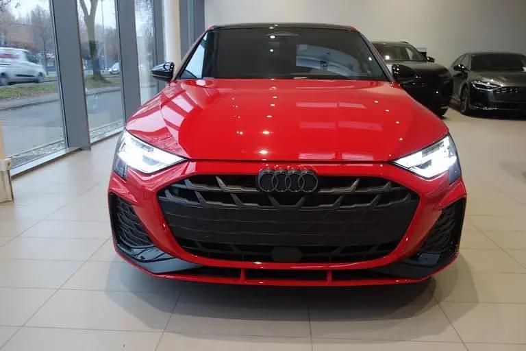 Neu Audi A3 S-Line 116 PS (85 kW) 2026 Mittelrot  metallic Limousine
