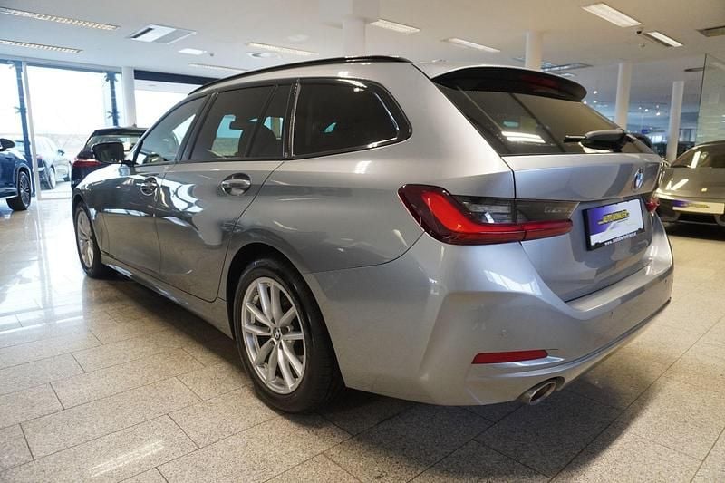 Gebraucht BMW 316 122 PS (89 kW) 2022 Silber Kombi