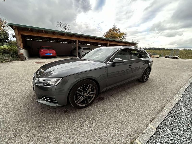 Gebraucht Audi A4 Sport 190 PS (139 kW) 2016 Grau Kombi
