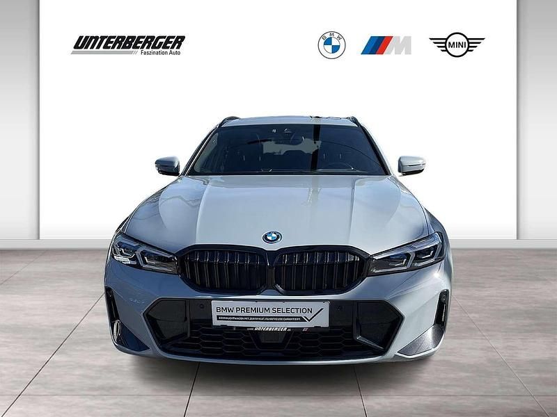 Gebraucht BMW 330 M Sport 292 PS (214 kW) 2022 Grau Kombi