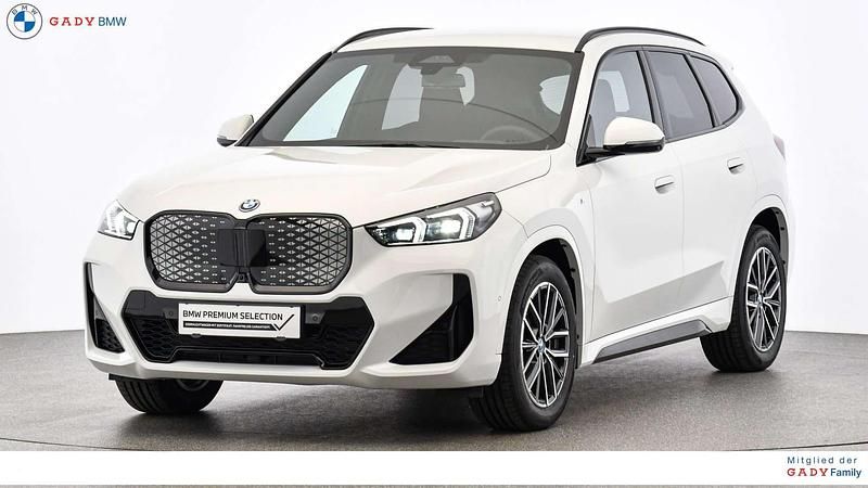 Weiß Gebraucht 2024 BMW iX1 Luxury Line SUV | € 40.888 (Superpreis) - Bild 1/4