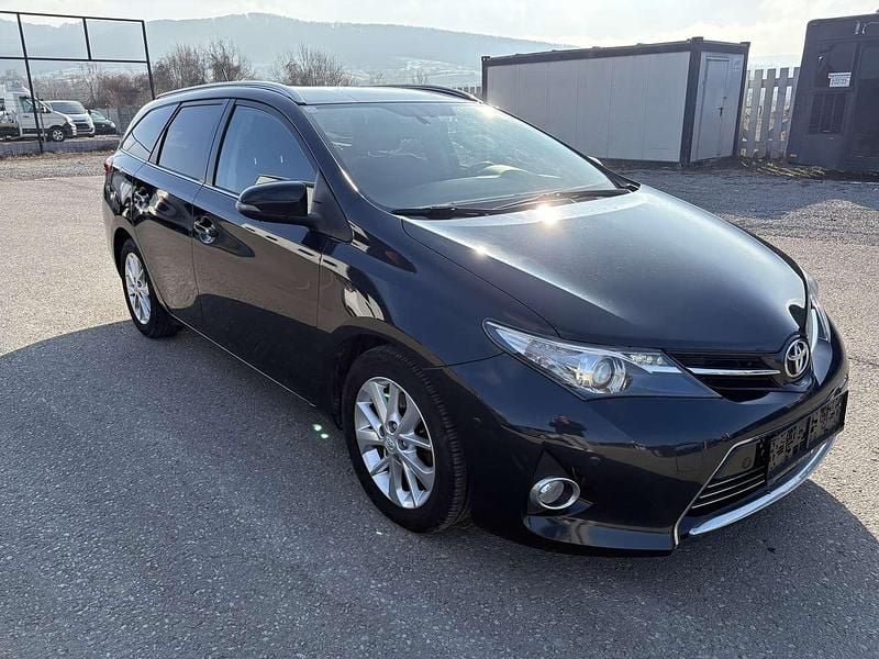 Gebraucht Toyota Auris Lounge 124 PS (91 kW) 2013 Kombi