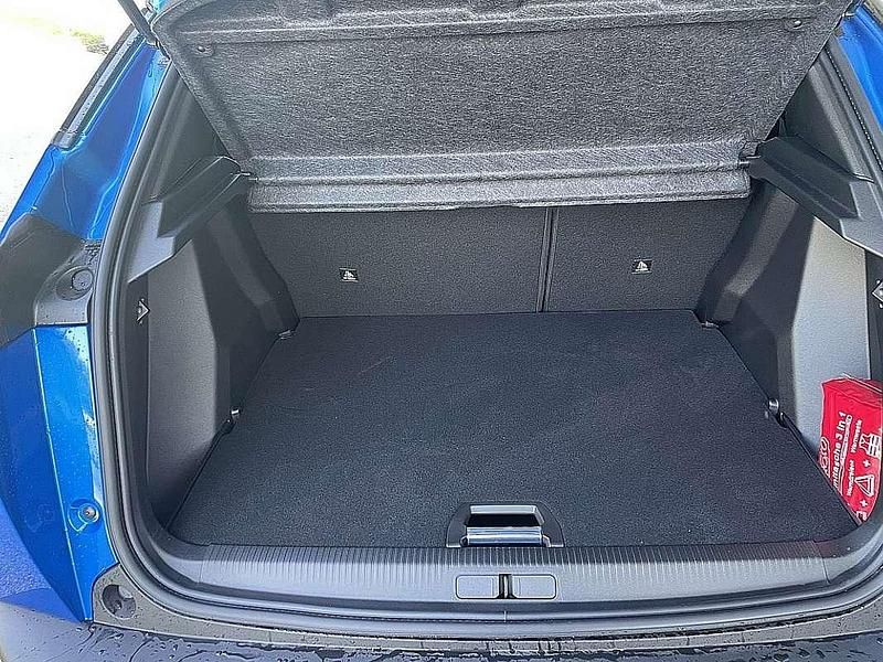 Gebraucht Peugeot 2008 GT 50 kW (68 PS) 2022 Blau SUV