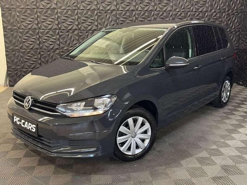 Gebraucht VW Touran 116 PS (85 kW) 2019 Grau Van / Kleinbus