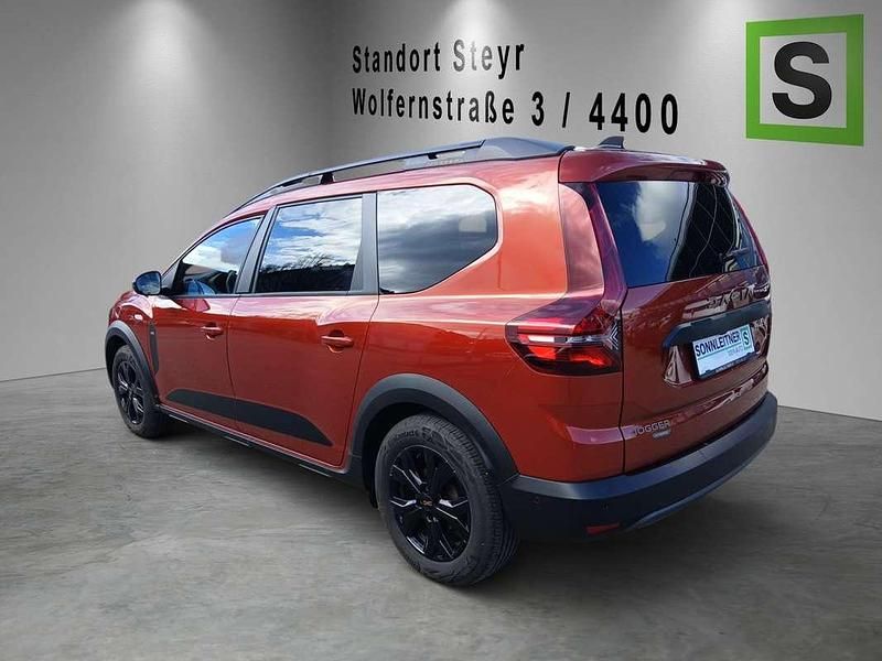 Gebraucht Dacia Jogger Extreme 141 PS (103 kW) 2024 Braun Van / Kleinbus