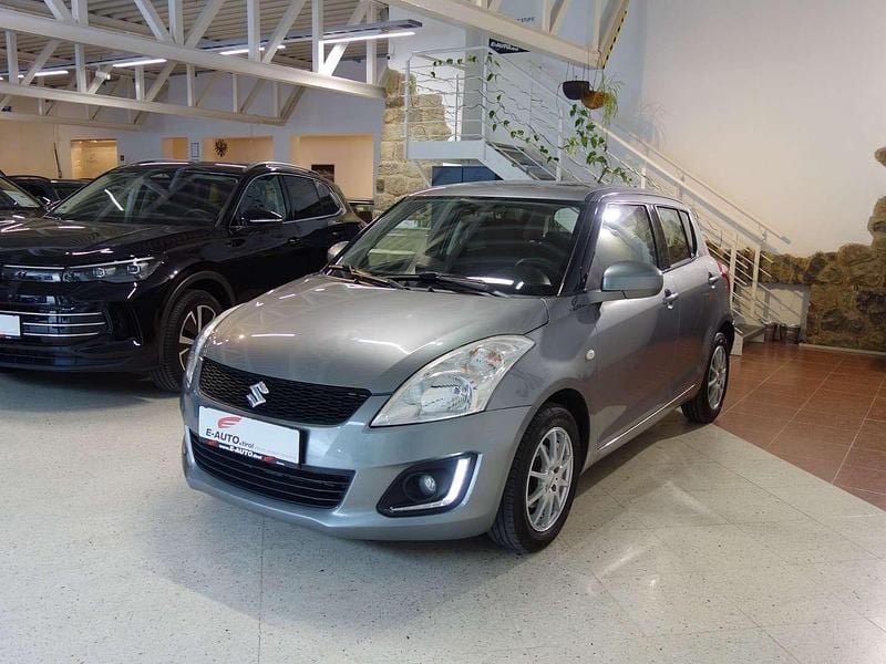 Gebraucht Suzuki Swift 94 PS (69 kW) 2015 Silber Kleinwagen
