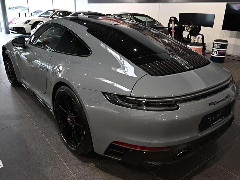 Gebraucht Porsche 992 480 PS (353 kW) 2023 Grau Coupé