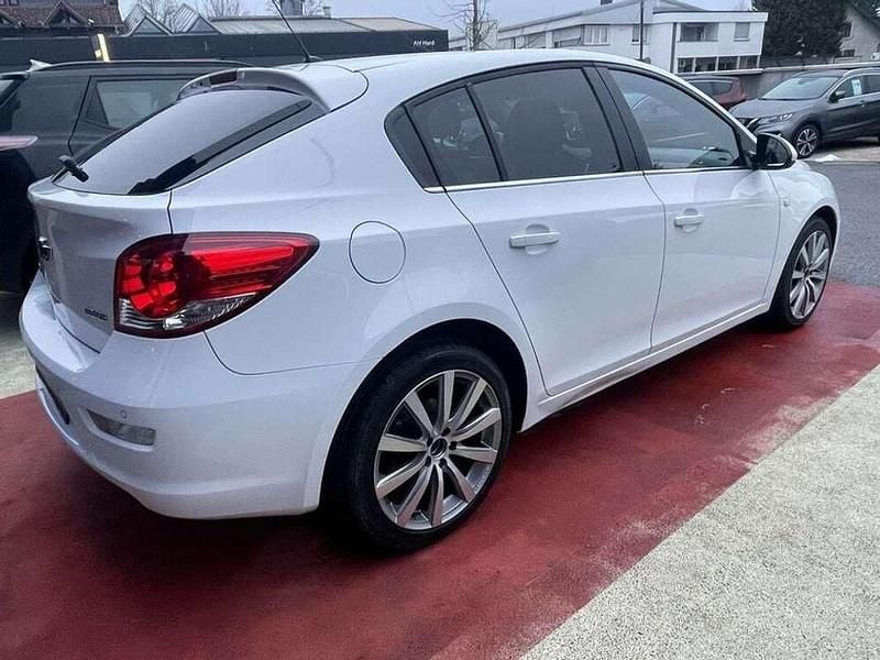 Gebraucht Chevrolet Cruze LTZ 141 PS (103 kW) 2011 Weiß Limousine