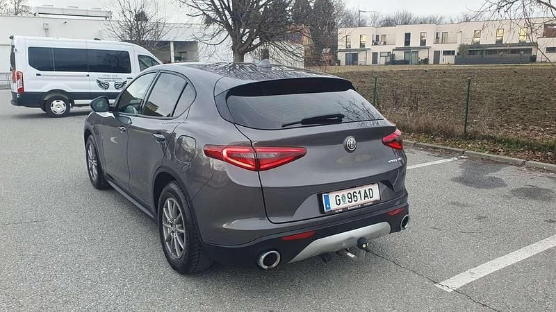 Gebraucht Alfa Romeo Stelvio 160 PS (117 kW) 2020 Grau SUV
