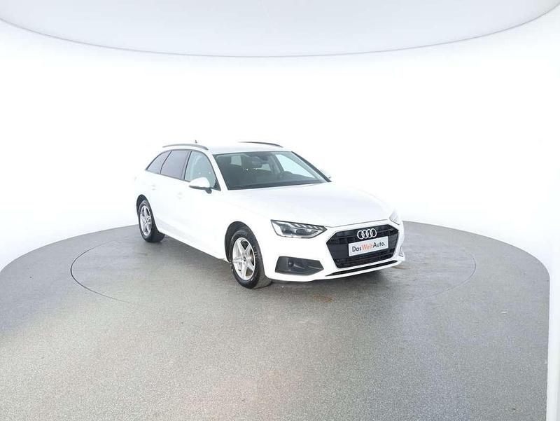 Gebraucht Audi A4 Design 163 PS (119 kW) 2022 Weiß Kombi
