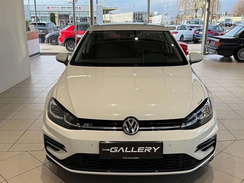 Gebraucht VW Golf VII Highline 150 PS (110 kW) 2018 Weiß Limousine