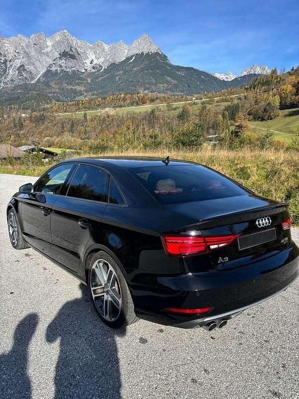 Gebraucht Audi A3 Sport 184 PS (135 kW) 2019 Limousine