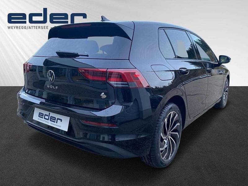 Gebraucht VW Golf VIII 116 PS (85 kW) 2024 Schwarz Limousine