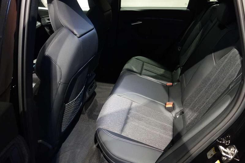 Gebraucht Audi Q6 e-tron Business 225 kW (306 PS) 2024 Schwarz SUV