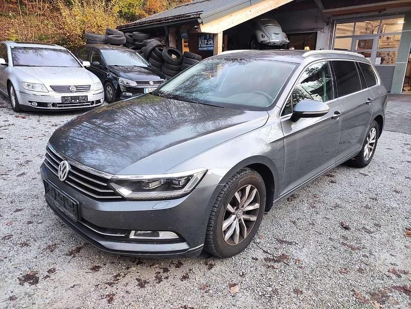 Gebraucht VW Passat Comfortline 150 PS (110 kW) 2015 Grau Kombi