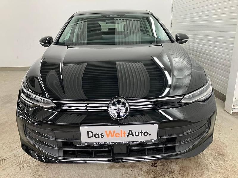 Neu VW Golf VIII 115 PS (84 kW) 2026 Schwarz  metallic