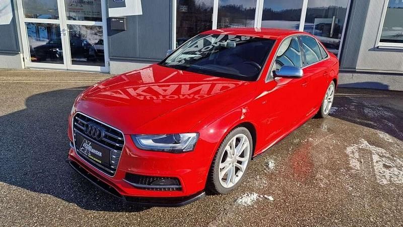 Gebraucht Audi S4 333 PS (244 kW) 2012 Rot Limousine