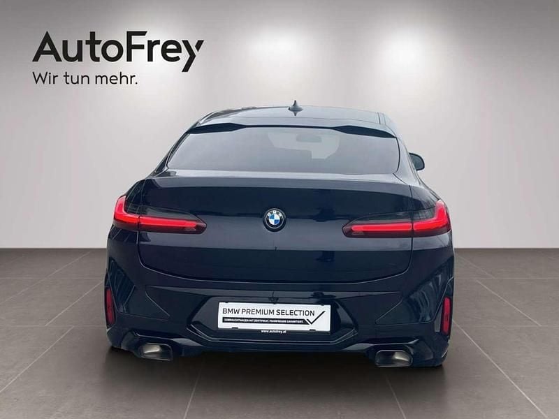 Gebraucht BMW X4 Efficient Dynamics 190 PS (139 kW) 2023 Schwarz SUV