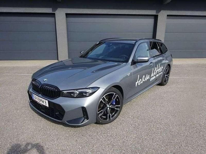 Grau Gebraucht 2024 BMW 316 Comfort Edition Kombi | € 48.450 - Bild 1/4