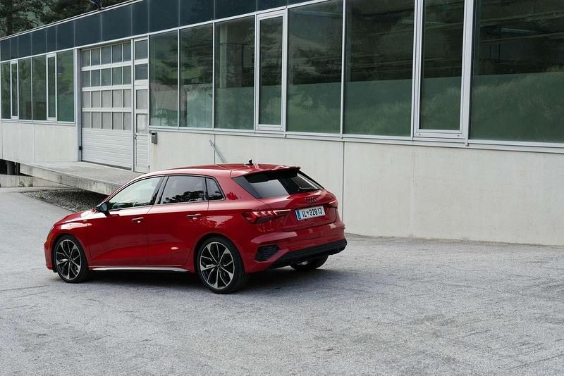 Gebraucht Audi A3 S-Line 190 PS (139 kW) 2021 Limousine