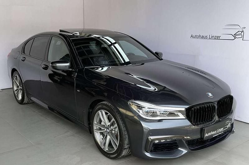Grau Gebraucht 2017 BMW 730 Shadowline Limousine | € 39.890 (Guter Preis) - Bild 1/4