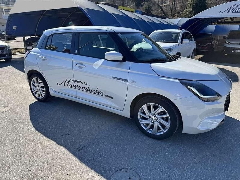 Gebraucht Suzuki Swift 82 PS (60 kW) 2025 Weiß Kleinwagen
