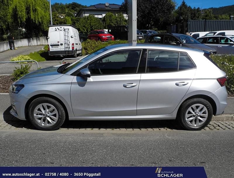 Gebraucht Skoda Fabia Essence 95 PS (69 kW) 2025 Silber  metallic Kleinwagen