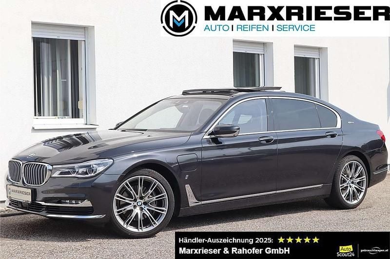 Grau Gebraucht 2019 BMW 740 iPerformance Limousine | € 42.980 (Fairer Preis) - Bild 1/3