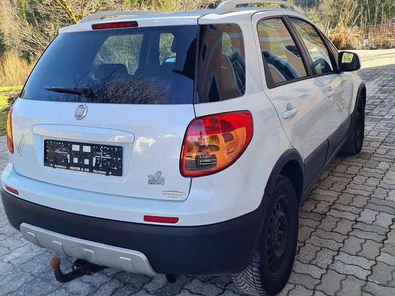 Gebraucht Fiat Sedici Dynamic 135 PS (99 kW) 2011 Weiß SUV