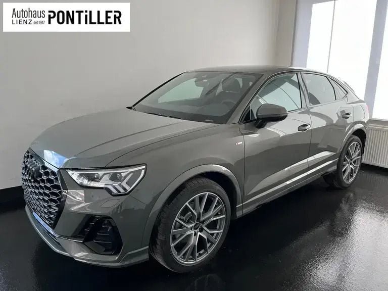 Mittelgrau metallic Gebraucht 2024 Audi Q3 Sportback S-Line SUV | € 59.900 - Bild 1/4