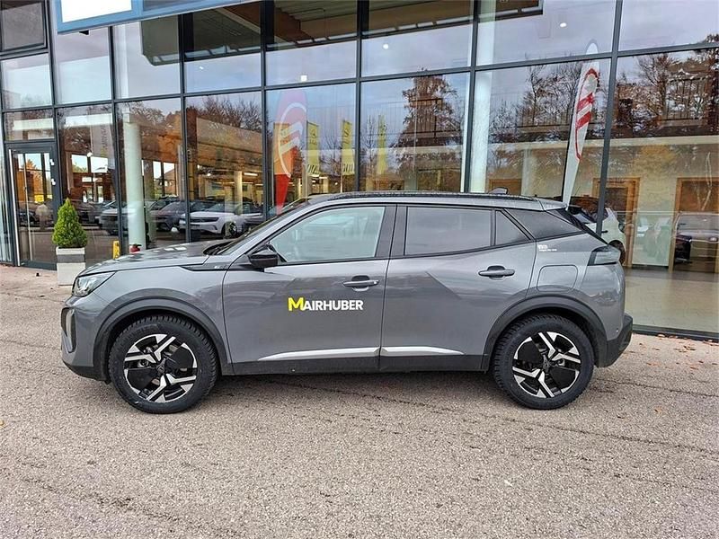 Neu Peugeot e-2008 Allure 114 kW (156 PS) 2025 Grau SUV