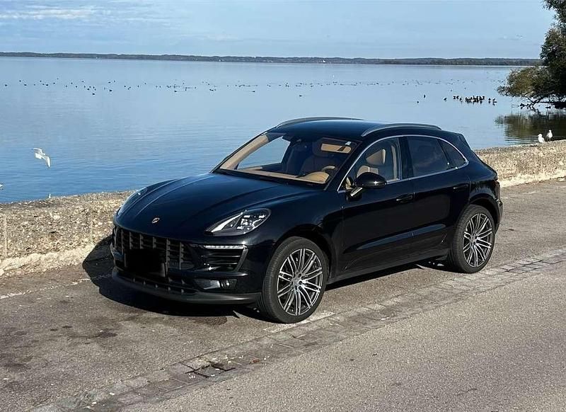 Schwarz Gebraucht 2016 Porsche Macan S SUV | € 28.490 (Superpreis) - Bild 1/4