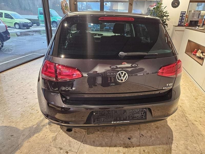 Gebraucht VW Golf VII LOUNGE 110 PS (80 kW) 2016 Grau Limousine