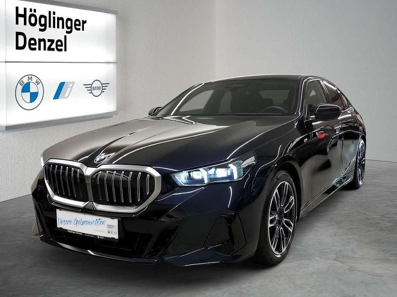 Gebraucht BMW 540 Efficient Dynamics 286 PS (210 kW) 2025 Schwarz Limousine