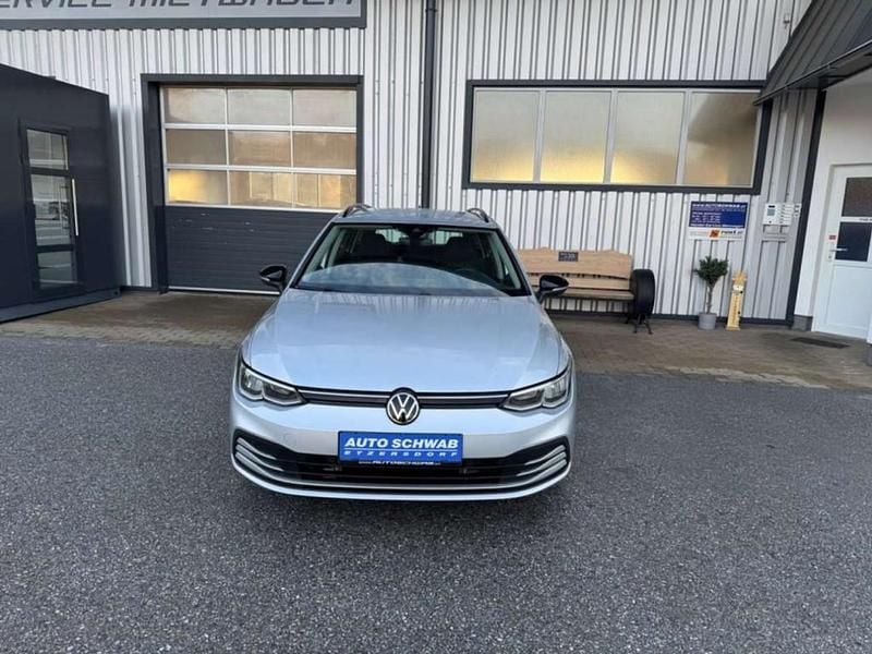 Gebraucht VW Golf VIII Life 116 PS (85 kW) 2021 Silber Kombi