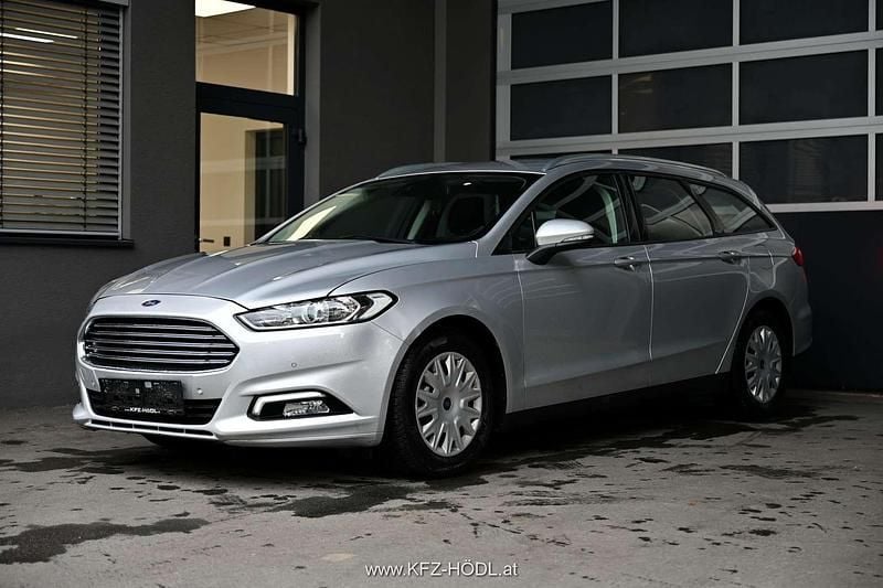 Gebraucht Ford Mondeo Trend 150 PS (110 kW) 2016 Silber Kombi