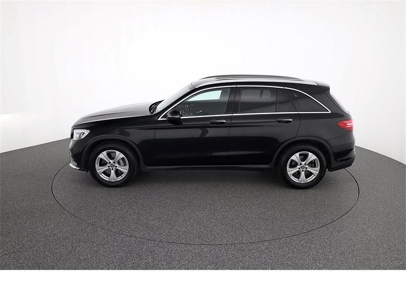 Gebraucht Mercedes GLC220 AMG line 170 PS (125 kW) 2018 Schwarz SUV