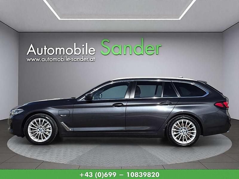 Gebraucht BMW 530e M Sport 184 PS (135 kW) 2023 Schwarz Kombi