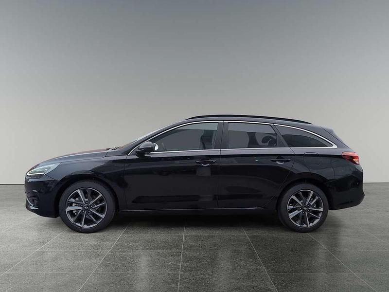 Neu Hyundai i30 GO! 99 PS (72 kW) 2025 Schwarz Kombi