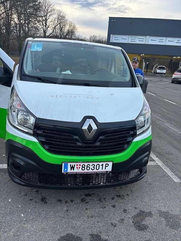 Gebraucht Renault Trafic 114 PS (83 kW) 2014 Van / Kleinbus