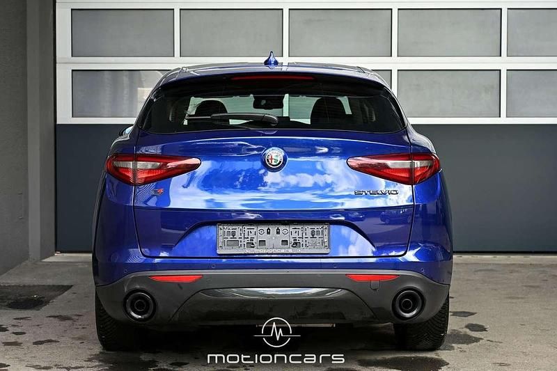 Gebraucht Alfa Romeo Stelvio Sprint 190 PS (139 kW) 2021 Blau SUV