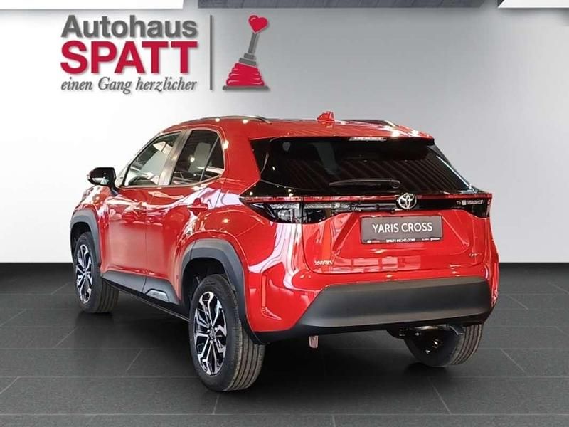 Gebraucht Toyota Yaris Cross Active 92 PS (67 kW) 2025 Rot SUV