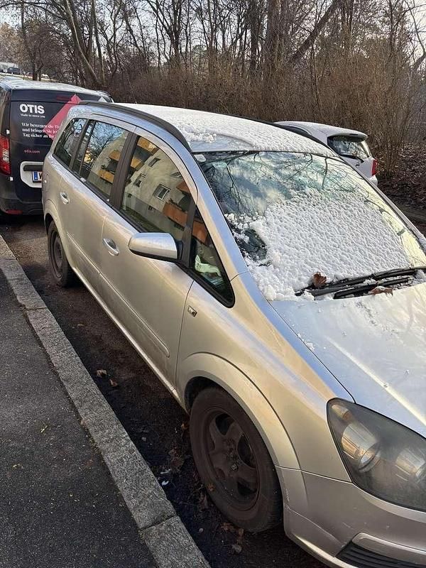 Gebraucht Opel Zafira 125 PS (91 kW) 2006 Van / Kleinbus