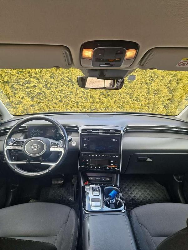 Gebraucht Hyundai Tucson Select 136 PS (100 kW) 2021 Grau SUV