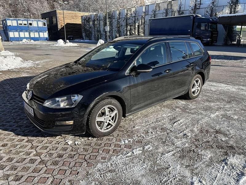 Gebraucht VW Golf VII Comfortline 150 PS (110 kW) 2014 Kombi
