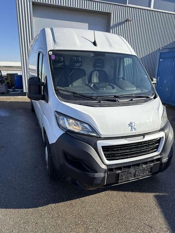 Gebraucht Peugeot Boxer S 165 PS (121 kW) 2021 Weiß Van